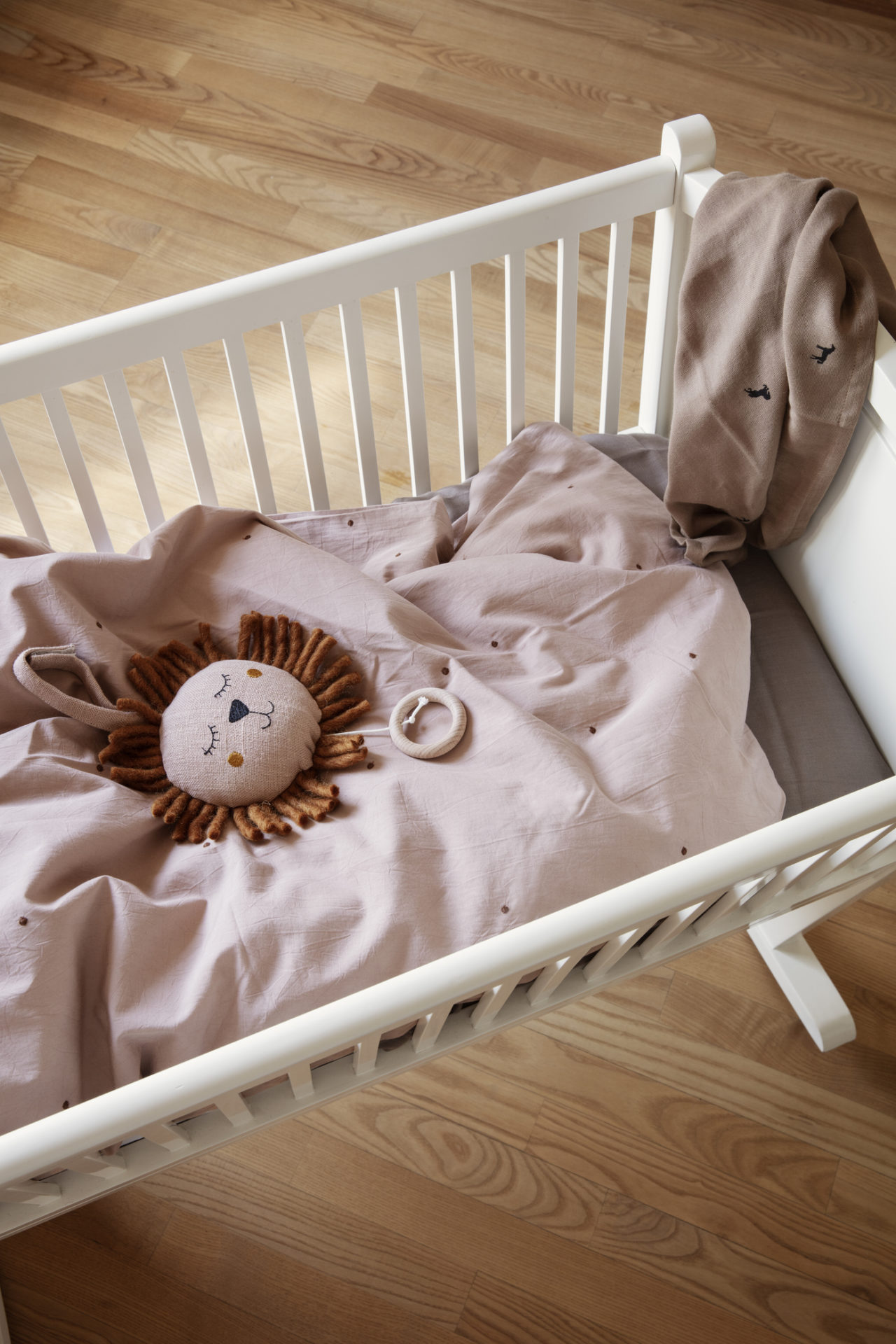 Spieluhr Löwe ferm LIVING – Bild 3